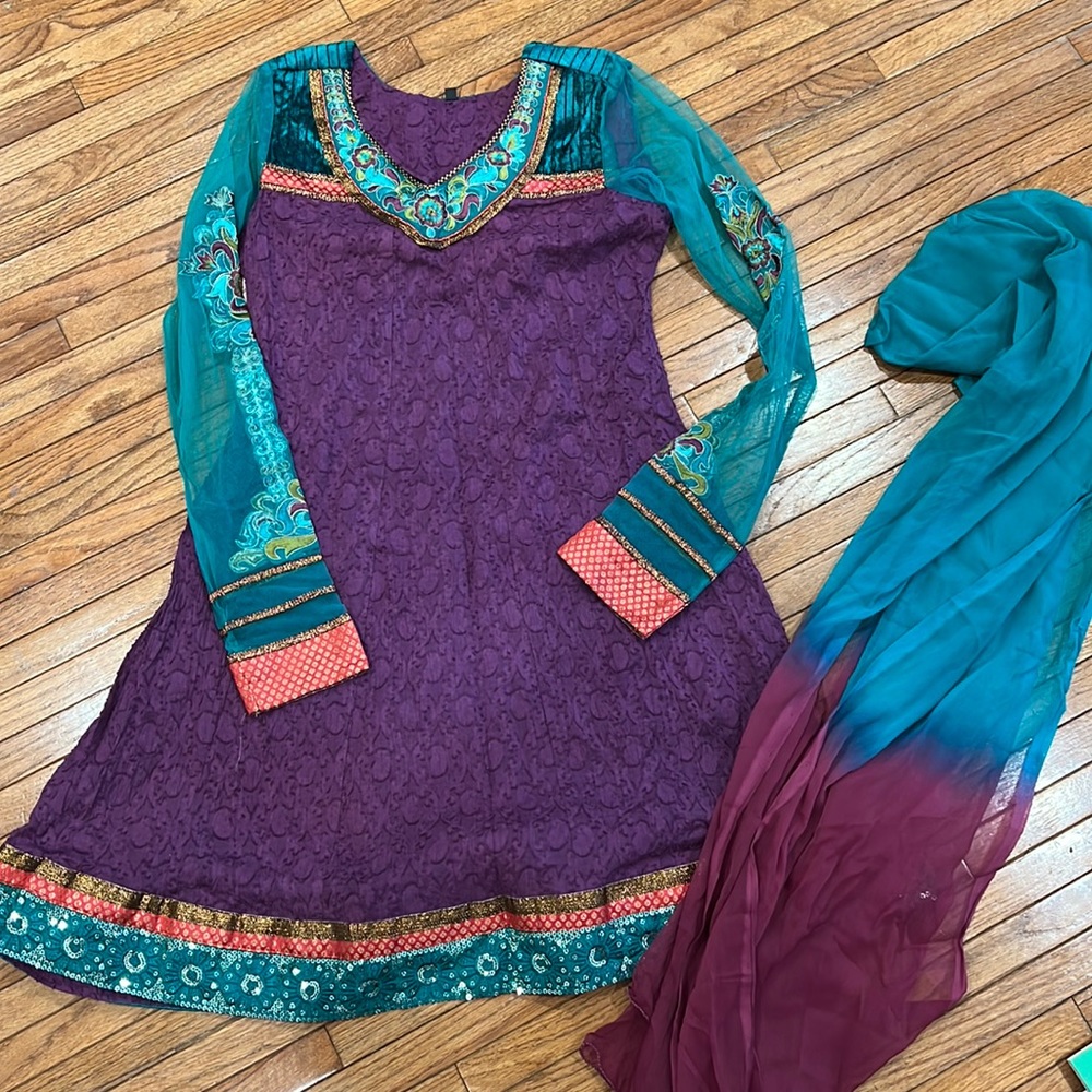 Women’s Long Sleeve Indian Dress